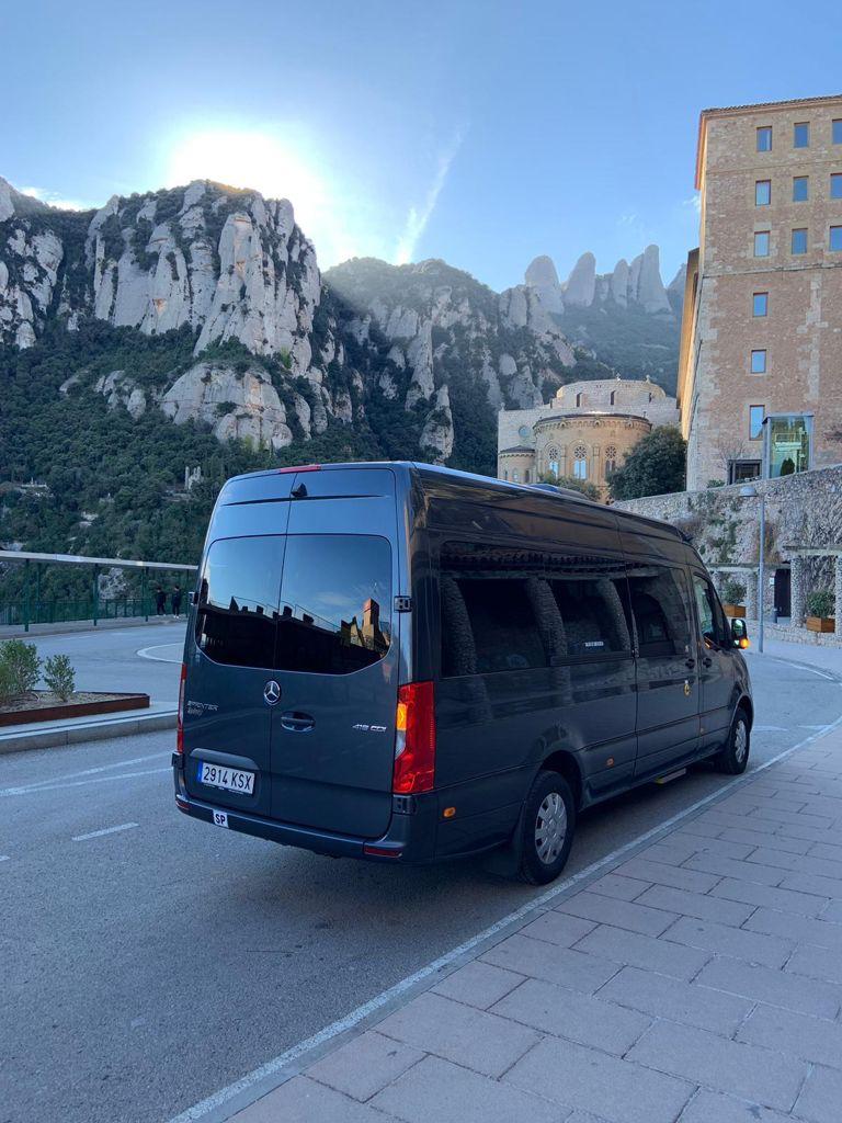 Berlinas Barcelona - Mercedes-Benz VTC con chófer profesional en Barcelona